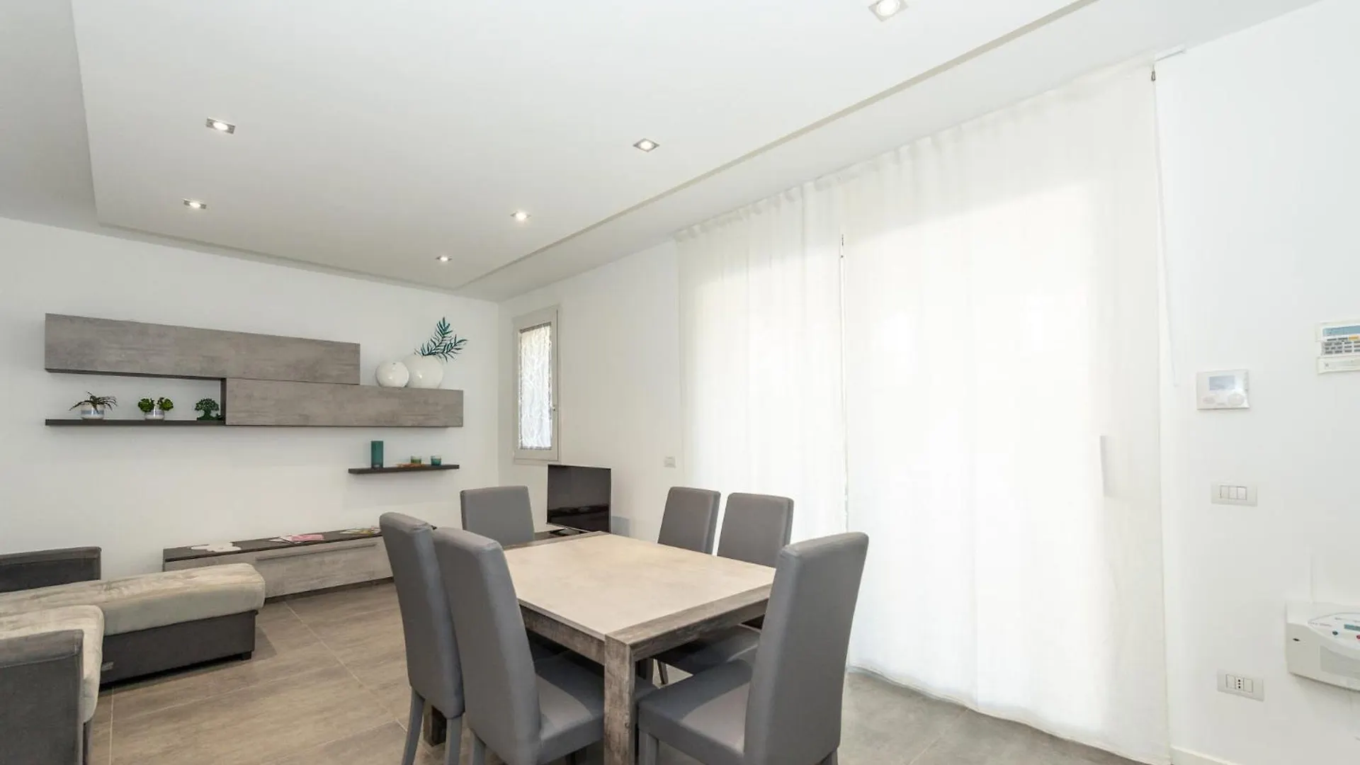 Lägenhet Wave Resort - Realnova Lido di Jesolo